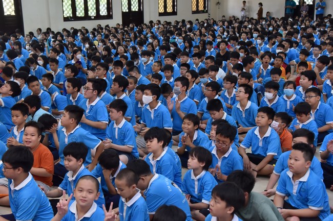 The 5th Day of Huong Phap Branch 's Teenage Retreat, Cu Chi