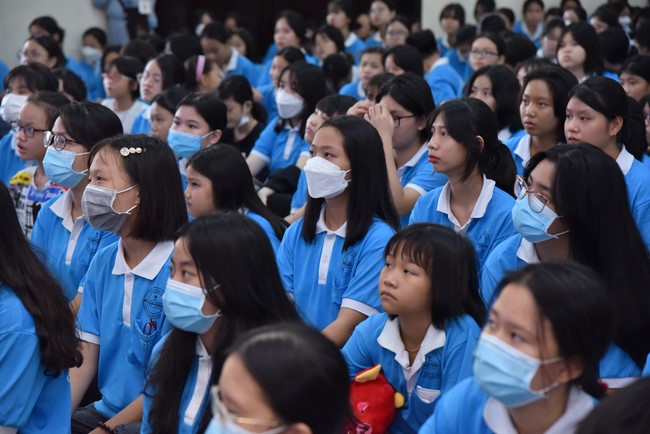 The 5th Day of Huong Phap Branch 's Teenage Retreat, Cu Chi
