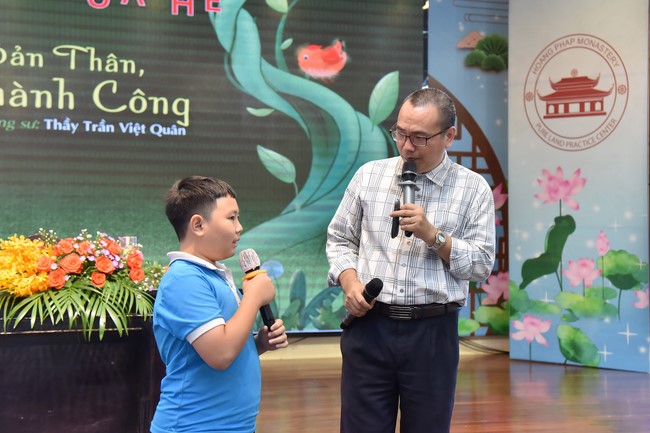 The 5th Day of Huong Phap Branch 's Teenage Retreat, Cu Chi