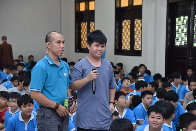 The 5th Day of Huong Phap Branch 's Teenage Retreat, Cu Chi