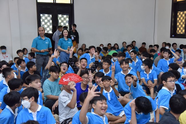 The 5th Day of Huong Phap Branch 's Teenage Retreat, Cu Chi