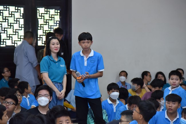 The 5th Day of Huong Phap Branch 's Teenage Retreat, Cu Chi