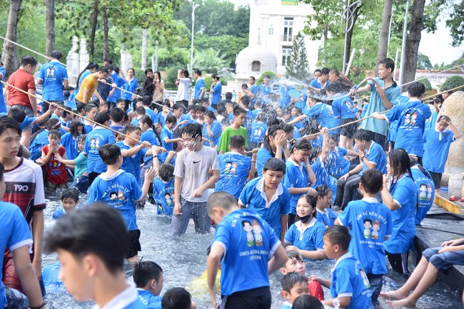 The 5th Day of Huong Phap Branch 's Teenage Retreat, Cu Chi