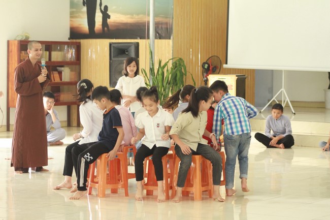 One-day Summer Retreat at Can Mon Pagoda