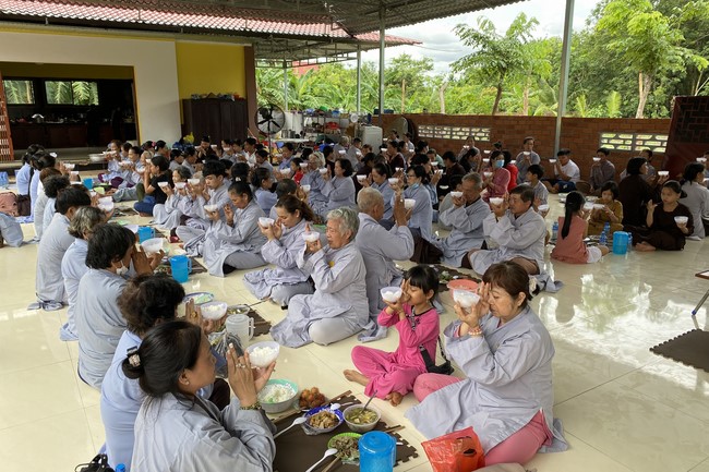 Khóa tu một ngày chùa Suối Pháp