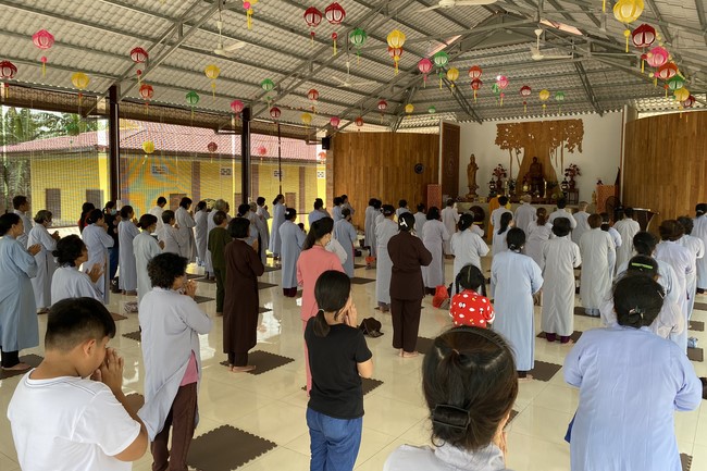 Khóa tu một ngày chùa Suối Pháp