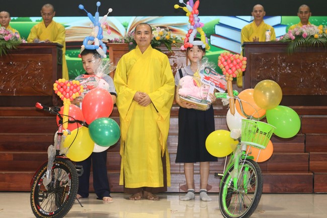 Lễ tổng kết chương trình chép kinh “Suối Nguồn An Lạc”