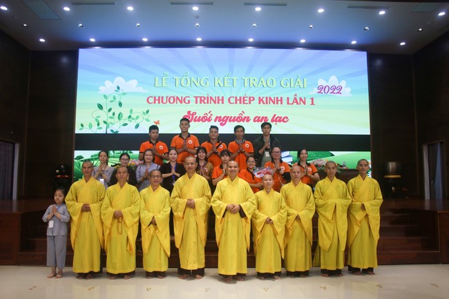 Lễ tổng kết chương trình chép kinh “Suối Nguồn An Lạc”