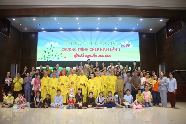 Lễ tổng kết chương trình chép kinh “Suối Nguồn An Lạc”