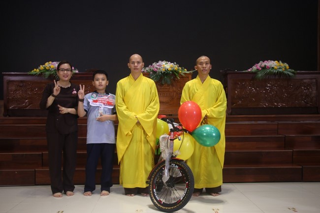 Lễ tổng kết chương trình chép kinh “Suối Nguồn An Lạc”