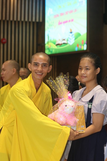 Lễ tổng kết chương trình chép kinh “Suối Nguồn An Lạc”