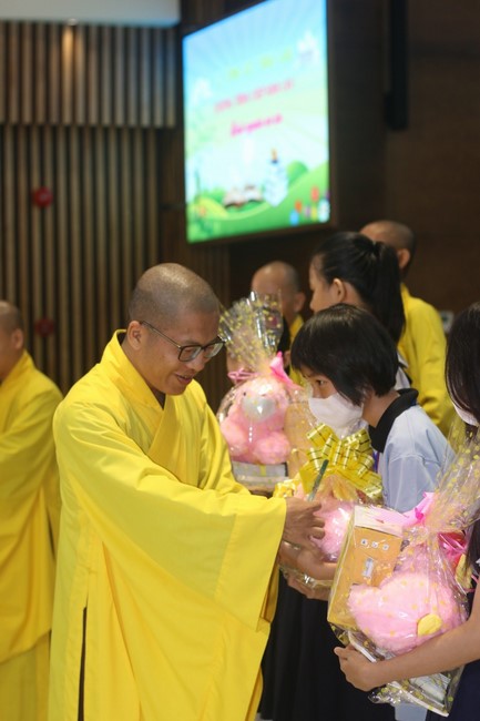 Lễ tổng kết chương trình chép kinh “Suối Nguồn An Lạc”