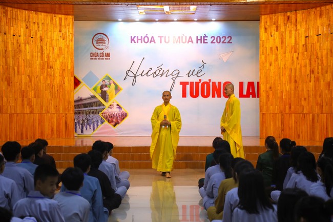 Entering the summer retreat 2022 at Co Am Pagoda