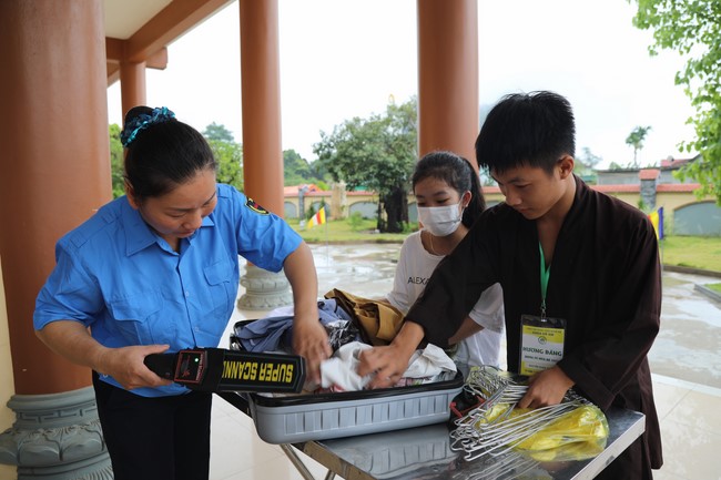 Entering the summer retreat 2022 at Co Am Pagoda