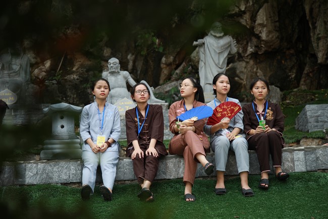 Entering the summer retreat 2022 at Co Am Pagoda