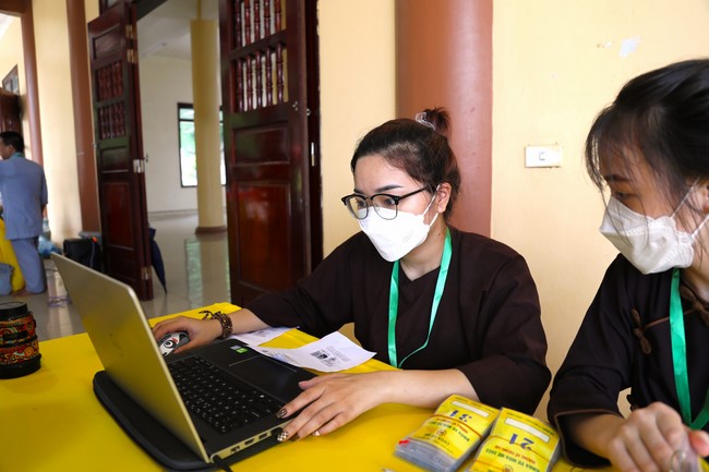 Entering the summer retreat 2022 at Co Am Pagoda