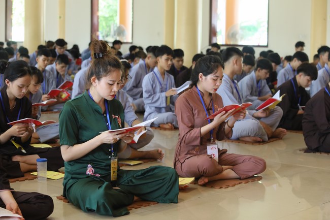 Opening summer retreat 2022 at Co Am Pagoda