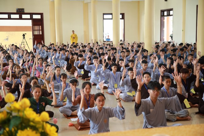 Opening summer retreat 2022 at Co Am Pagoda