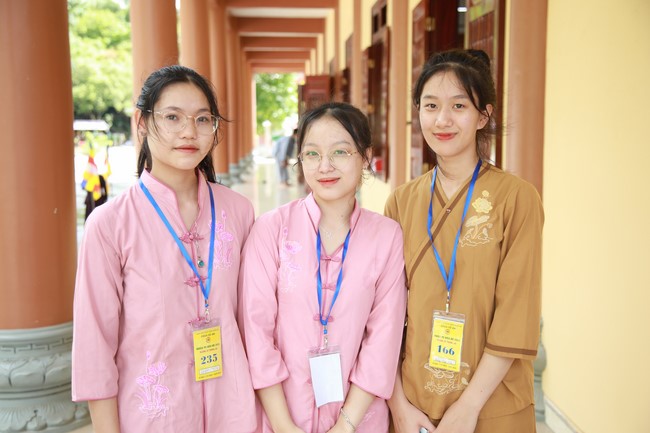 Opening summer retreat 2022 at Co Am Pagoda