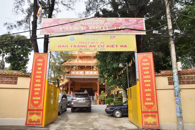 Hoang Phap pagoda monks attending the Pratimoksa precept chanting Rite