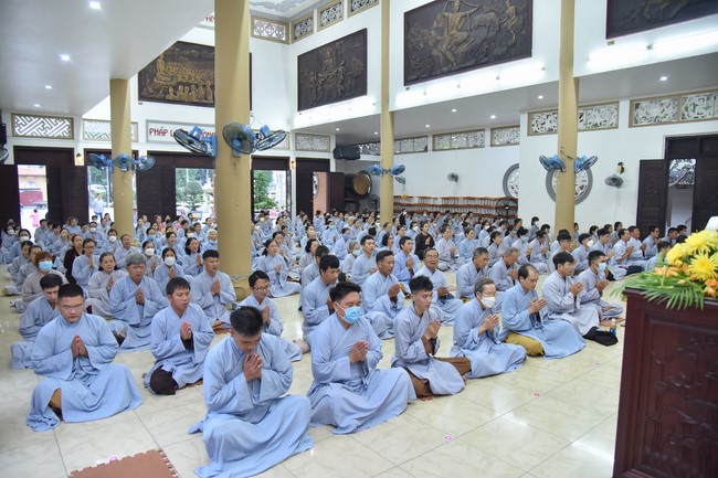 Prostrating five hundred names Bodhisattva Avalokitesvara