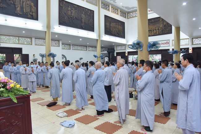 Prostrating five hundred names Bodhisattva Avalokitesvara