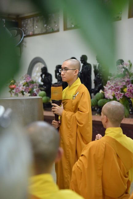 Prostrating five hundred names Bodhisattva Avalokitesvara