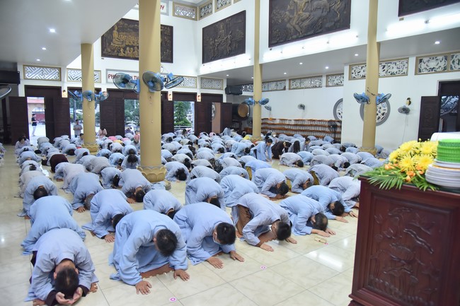 Prostrating five hundred names Bodhisattva Avalokitesvara