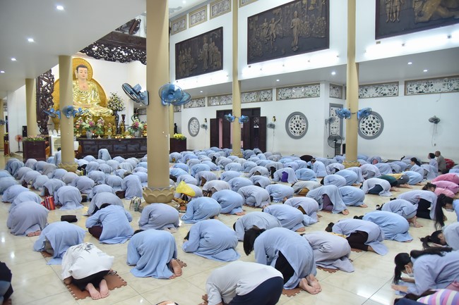 Prostrating five hundred names Bodhisattva Avalokitesvara