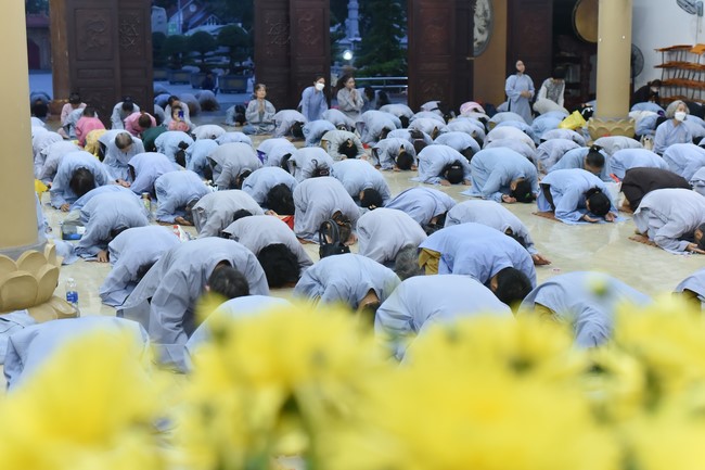 Prostrating five hundred names Bodhisattva Avalokitesvara