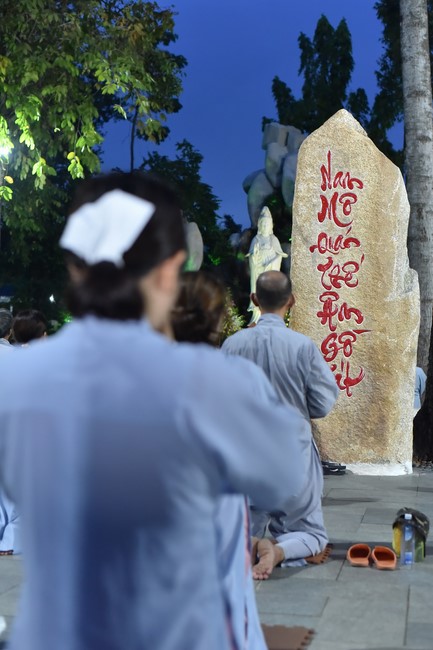 Prostrating five hundred names Bodhisattva Avalokitesvara