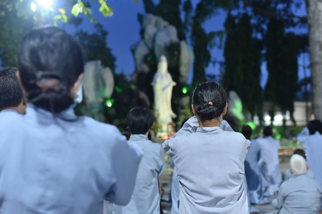 Prostrating five hundred names Bodhisattva Avalokitesvara