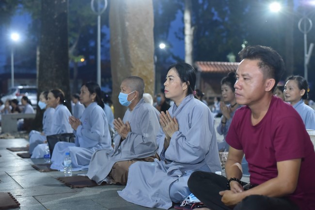 Prostrating five hundred names Bodhisattva Avalokitesvara