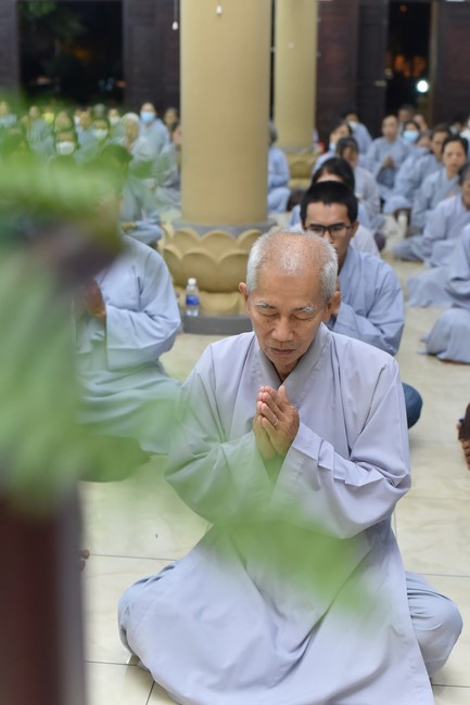 Prostrating five hundred names Bodhisattva Avalokitesvara