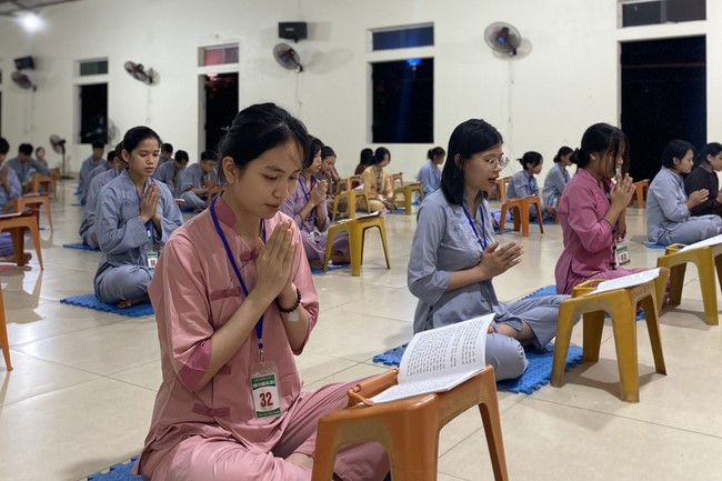 Entering the 2022 Summer Retreat at Dong Cao Pagoda in Thanh Hoa