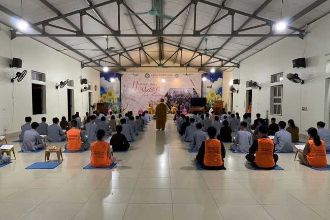 Entering the 2022 Summer Retreat at Dong Cao Pagoda in Thanh Hoa