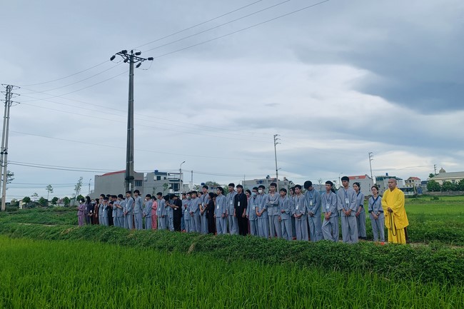Entering the 2022 Summer Retreat at Dong Cao Pagoda in Thanh Hoa