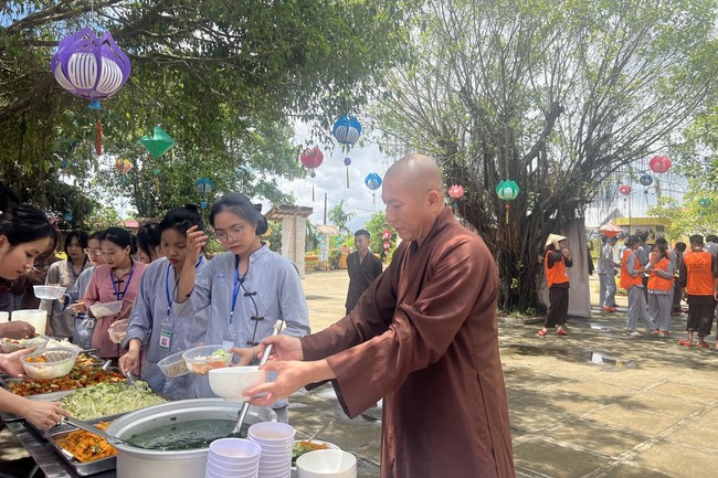 The 2nd day of Summer Retreat 2022 at Dong Cao Pagoda