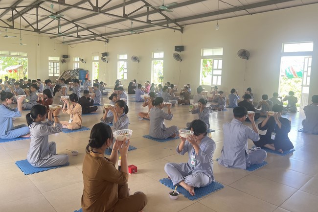 The 2nd day of Summer Retreat 2022 at Dong Cao Pagoda