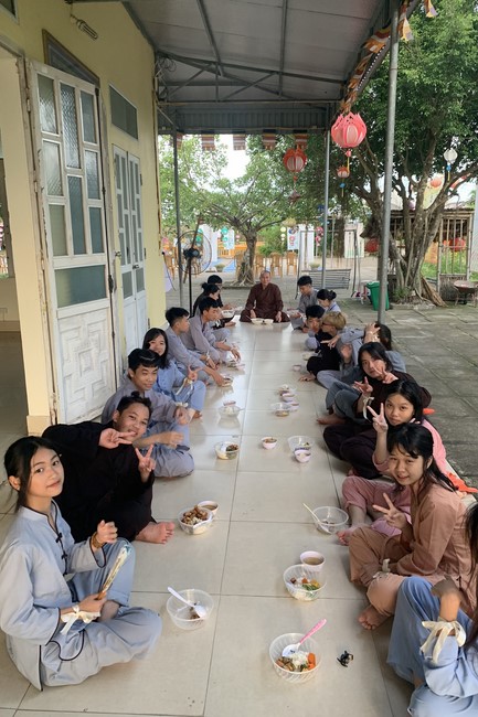 The 5th day of Summer Retreat 2022 at Dong Cao Pagoda