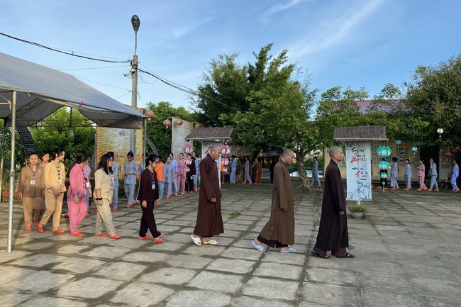 The 5th day of Summer Retreat 2022 at Dong Cao Pagoda