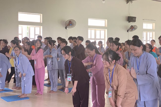 The 5th day of Summer Retreat 2022 at Dong Cao Pagoda