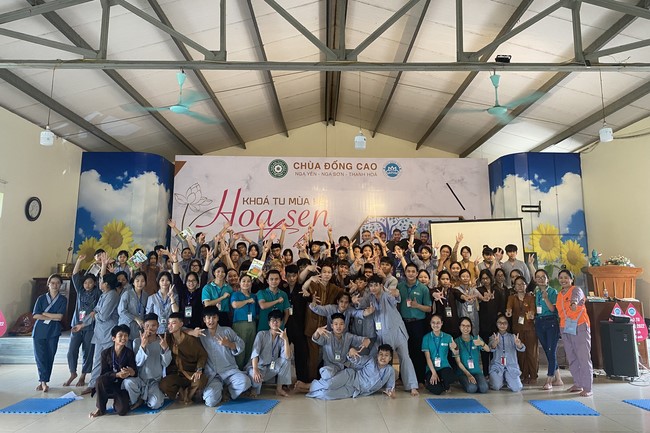 The 5th day of Summer Retreat 2022 at Dong Cao Pagoda