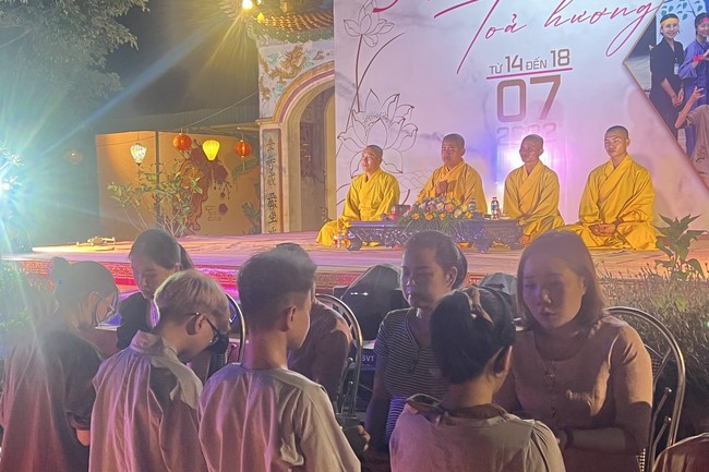 The 5th day of Summer Retreat 2022 at Dong Cao Pagoda