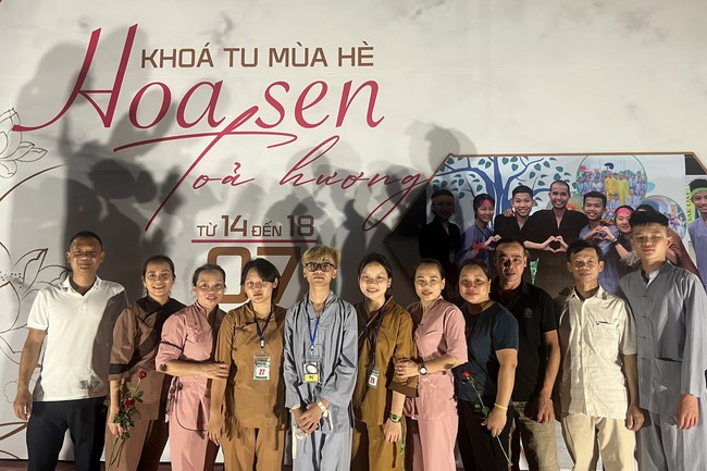 The 5th day of Summer Retreat 2022 at Dong Cao Pagoda