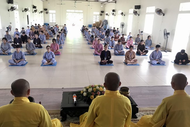 The 5th day of Summer Retreat 2022 at Dong Cao Pagoda