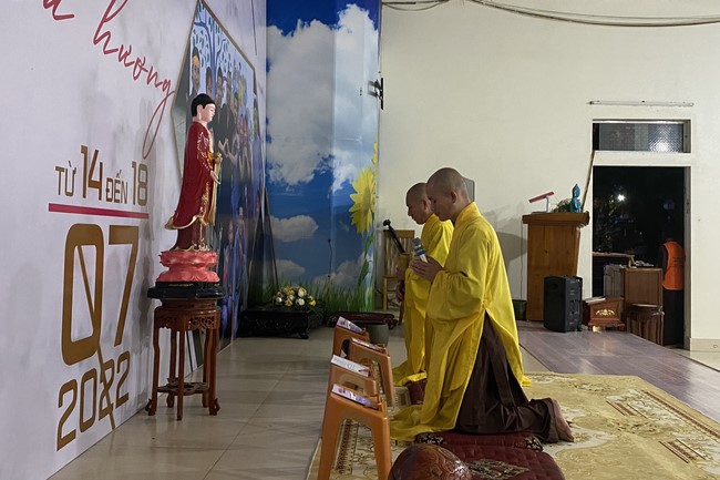 The 4th day of Summer Retreat 2022 at Dong Cao Pagoda