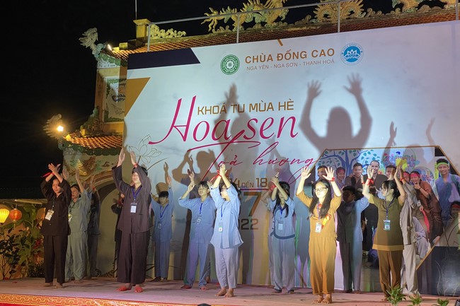 The 4th day of Summer Retreat 2022 at Dong Cao Pagoda