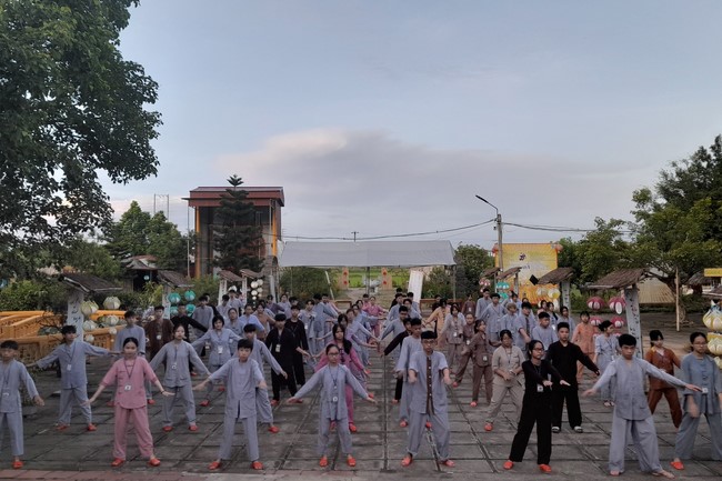 The 4th day of Summer Retreat 2022 at Dong Cao Pagoda