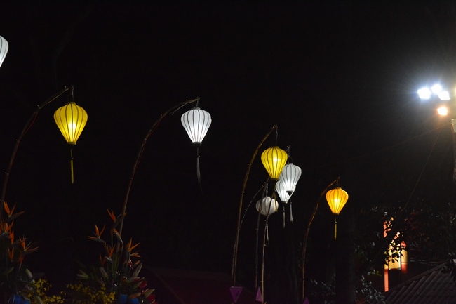 Prostrating the names Bodhisattva Avalokitesvara